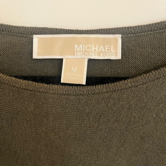 Michael Kors Olive Green Oversized Soft Sweater Size Medium - Picture 5 of 10
